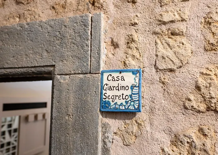 펜션 Vicity Orvieto, La Casa Degli Affreschi E La Casa Del Giardino Segreto